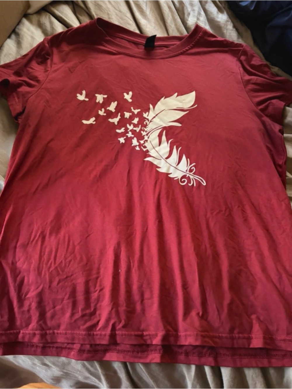 SHEIN Red Short Sleeve Tee with White Feather & Birds Graphic